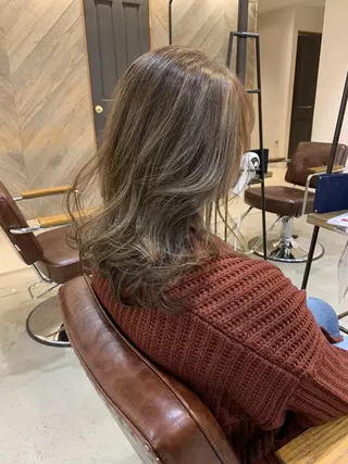 セミロング カラー パーマ ヘアアレンジ メンズ キッズ ネイル マツエク・マツパ 中津No.1髪質改善 店長✨透ける暗髪のヘアスタイル