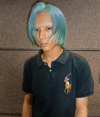 ロング Rei/縦落ち ツイスパ/パーマ特化のヘアスタイル