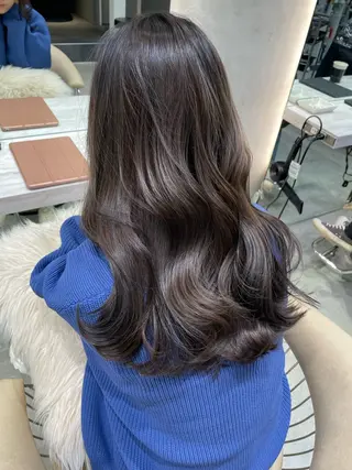 セミロング 宮嶋 蓮のヘアスタイル