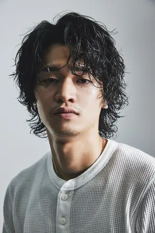 ミディアム パーマ 似合わせカット ✂️Sakyo💈のヘアスタイル