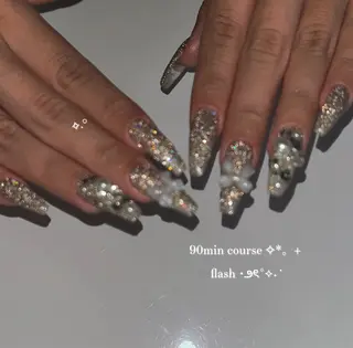 ネイル ViViA momokaのネイルデザイン