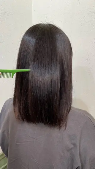 ミディアム 坂本 菜摘のヘアスタイル