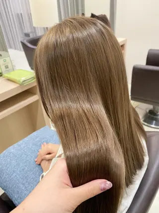 ロング カラー みやび🫧髪質改善 🫧透明感カラー🫧のヘアスタイル