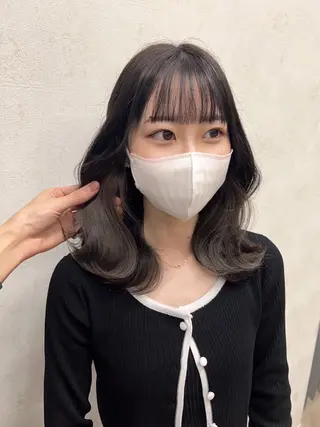 ミディアム カラー 寒色 ♡ レイヤー ┊︎miyuのヘアスタイル