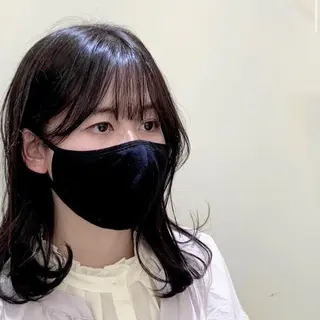 セミロング カラー 塩谷 雪花のヘアスタイル