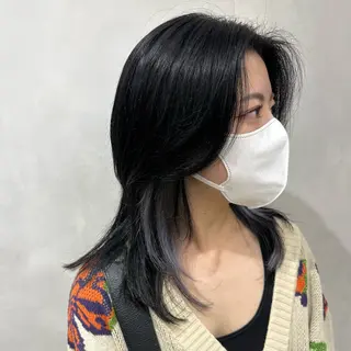 セミロング カラー デザインカラー/パー マ🦖外岡咲希🦖のヘアスタイル