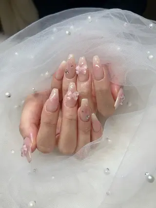 ネイル Naru Kelinailのネイルデザイン