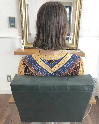 ショート カラー 江原 彩華のヘアスタイル