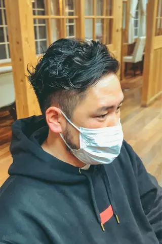 パーマ メンズ 吉田 浩太郎のヘアスタイル