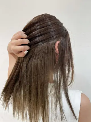 セミロング カラー JERICHO HAIR所属・河野 由佳の眉毛・アイブロウイメージ