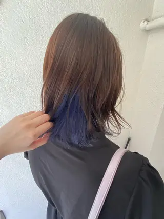 ショート カラー COLO✨️ 白川綺香のヘアスタイル