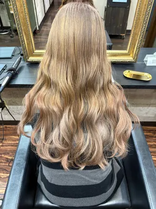 ロング カラー トウダ リリカのヘアスタイル