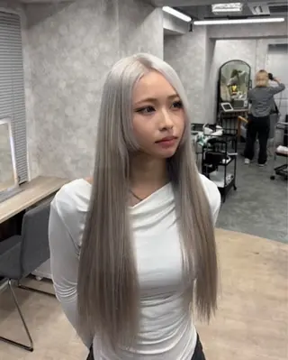 カラー 外国人風カラー ×19歳美容師ルイヤのヘアスタイル