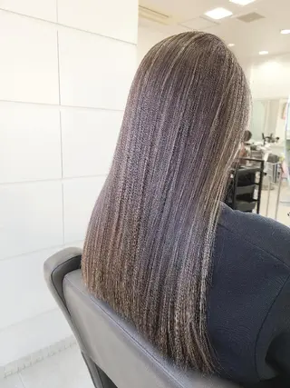 ロング GO TODAYシェアサロン岡山店所属・🎗️髪質改善・美髪 艶髪🥇小西邦生のヘアスタイル