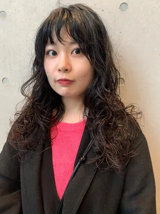 ロング パーマ ブリーチなしWカラー /地毛風/小林凪沙のヘアスタイル