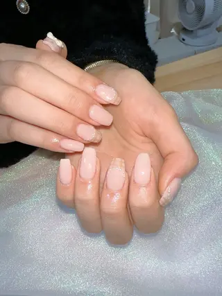 ネイル Hey🌈NAIL 長さ出し専門店のネイルデザイン