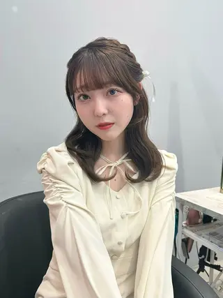 ヘアアレンジ 𝒎𝒐𝒆🩰 名駅/ヘアメ/暖色♡のヘアスタイル