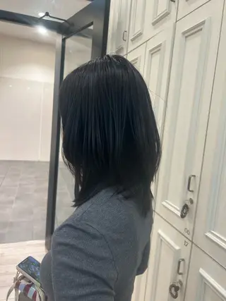 ミディアム La Bless 大阪梅田所属・梅田 ミディアム ショートYUKINOのヘアスタイル