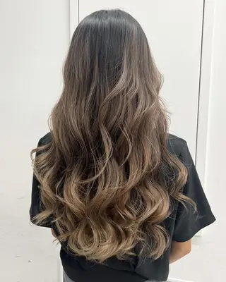 セミロング 公式 Ease by amble luxeのヘアスタイル