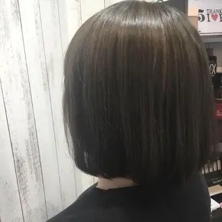 ショート カラー embrace エンブレイスのヘアスタイル
