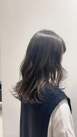 セミロング カラー 【ミディアムと ロングに特化】島田恋のヘアスタイル