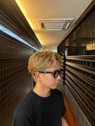 ショート メンズ 小橋 亮太のヘアスタイル