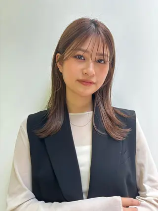 ミディアム カラー レイヤー×顔周 り×髪質改善/MIUのヘアスタイル