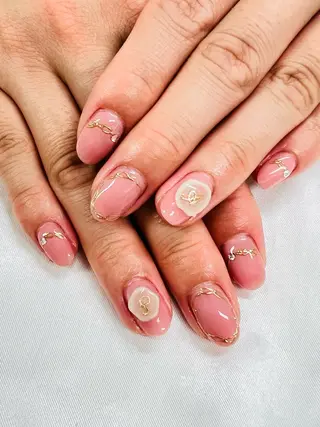 ネイル ユリシスネイル 担当近藤のネイルデザイン