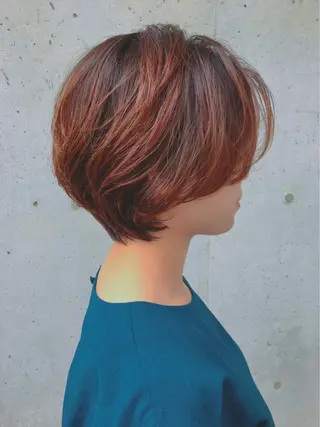 カラー ショートカット 🌸 飯野 舞桜のヘアスタイル