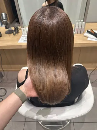 カラー 栗田 真奈のヘアスタイル