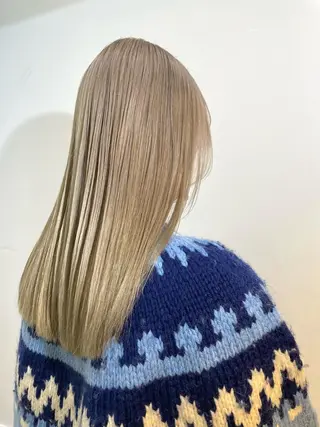 ロング 井上 亜海のヘアスタイル