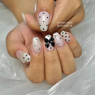 ネイル BONHEUR Annaのネイルデザイン