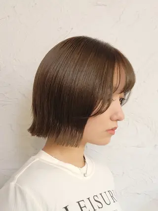ショート カラー 渡辺祐輔 透明感🫧艶カラー✨のヘアスタイル