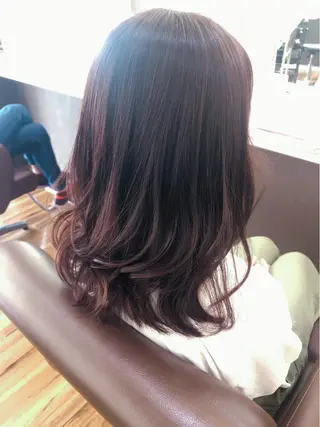 セミロング Well's TAIGAのヘアスタイル