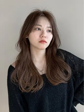 ロング レイヤー/顔周り カット/松岡 祥利のヘアスタイル