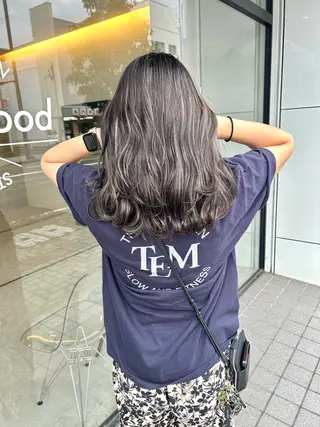 ミディアム カラー mood tatemachiのヘアスタイル