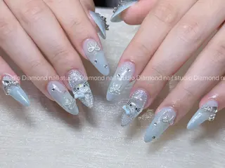 ネイル Diamond 🧚🏻‍♀️のネイルデザイン