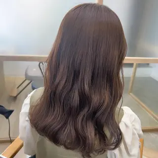 セミロング カラー 秋山 桃子のヘアスタイル