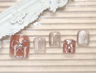 ネイル へぜリヒ ·もものネイルデザイン