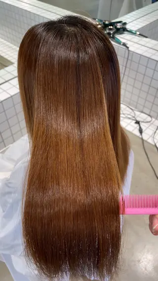 ロング パーマ 頼金 愛海のヘアスタイル