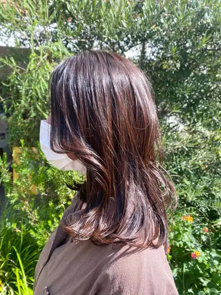 ミディアム カラー ヘアアレンジ BELLA阿部野 TOMOMIのヘアスタイル