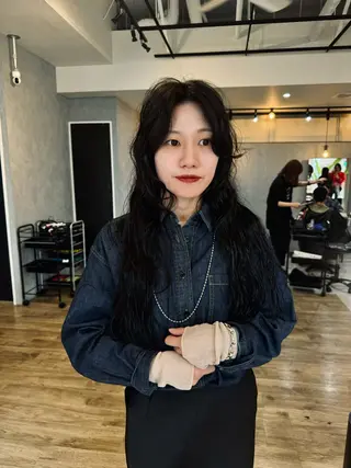 ロング パーマ Basis 田口豪司のヘアスタイル