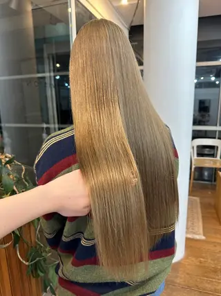 ロング カラー 磯　亜由香 🌷ブリーチのヘアスタイル