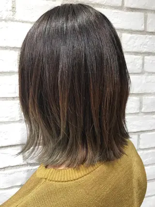 ミディアム カラー Ash 戸田公園店のヘアスタイル