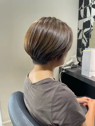 ショート カラー One By The Ect所属・ショート/脱白髪染め ☆宇﨑悠実のヘアスタイル