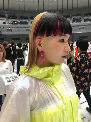 ミディアム 内田温子大人女性 ハイライト、ボブのヘアスタイル