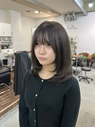 ミディアム カイリ /レイヤーカットのヘアスタイル