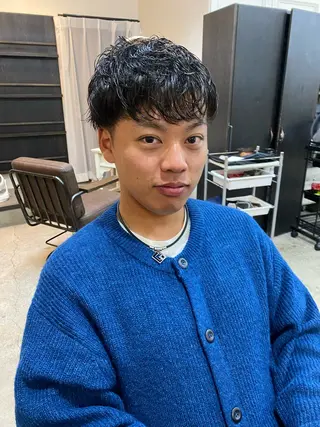 ショート パーマ メンズ eTONe所属・志賀 あずみのヘアスタイル