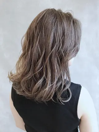 ミディアム カラー MOU namba ムウナンバのヘアスタイル