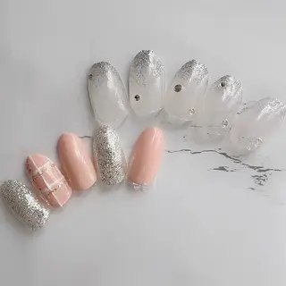 ネイル private salon Aola所属・TSUKI 🩶のネイルデザイン